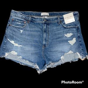 Abercrombie & fitch the mom shorts 34 size 18 brand new